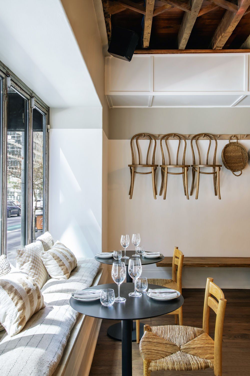 S9 Georges Restaurant 102023 Cool Adjust Jack Fenby DSC 2186x