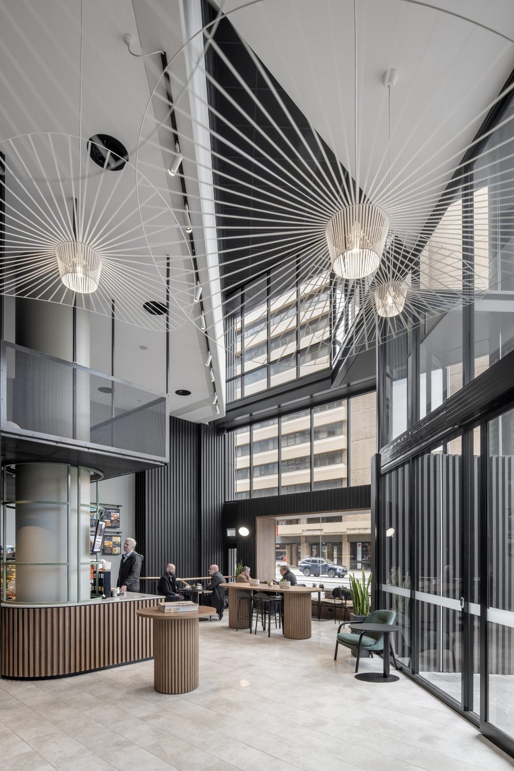 26 Flinders St Foyer001
