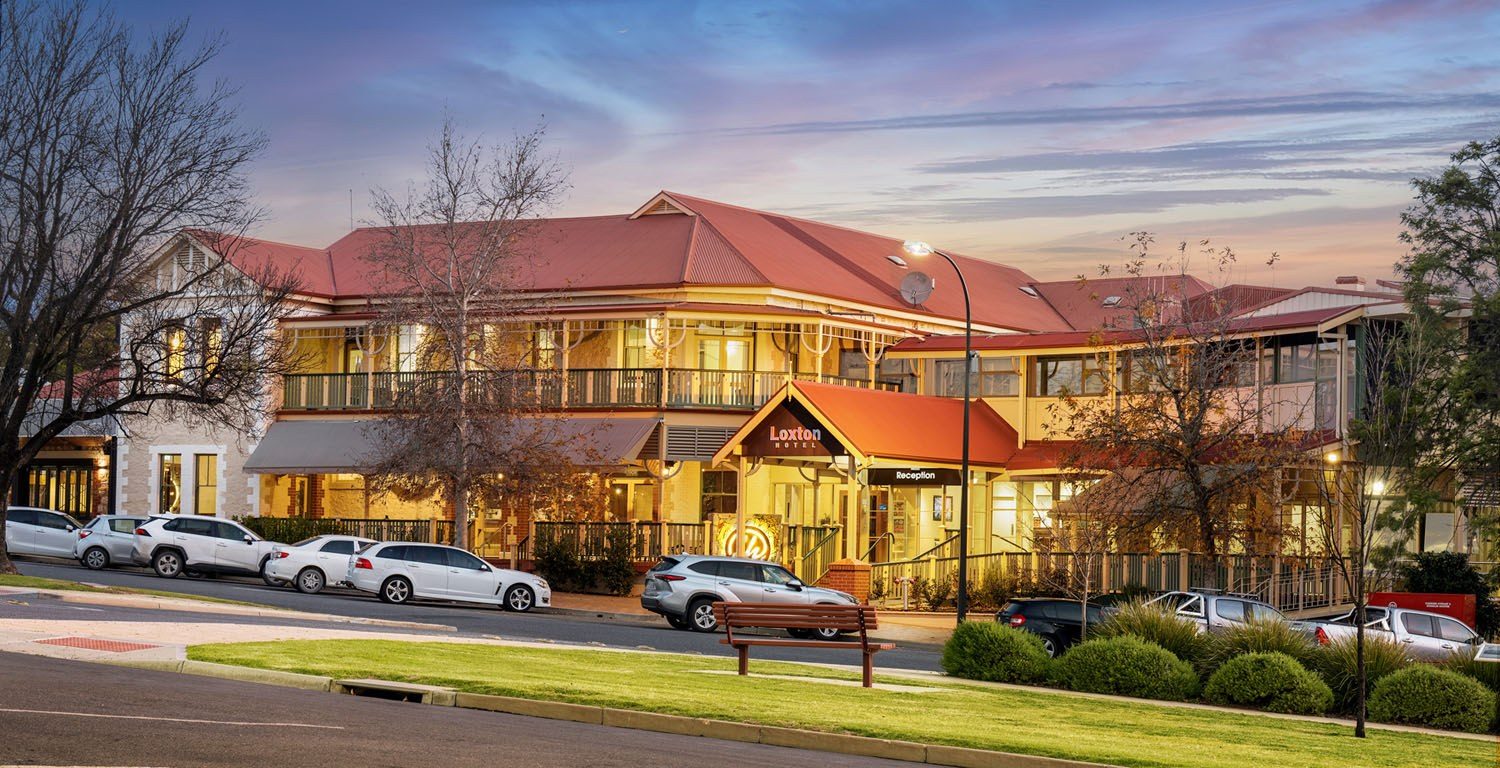 Loxton Hotel Hero Exterior July 2022