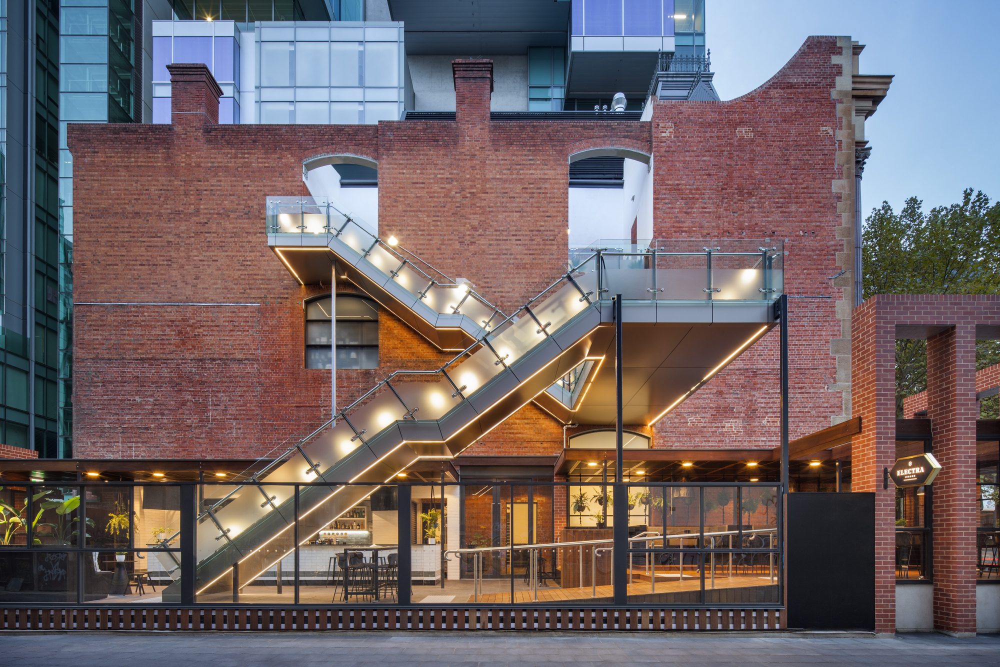 Electra House085